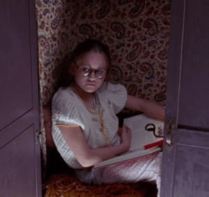 'ello, my name's Harriet Potter! I killed She Who Must Not Be Named when I was just a baby! But in this universe I'm evil, so shut the door before I get out and eat all the souls!